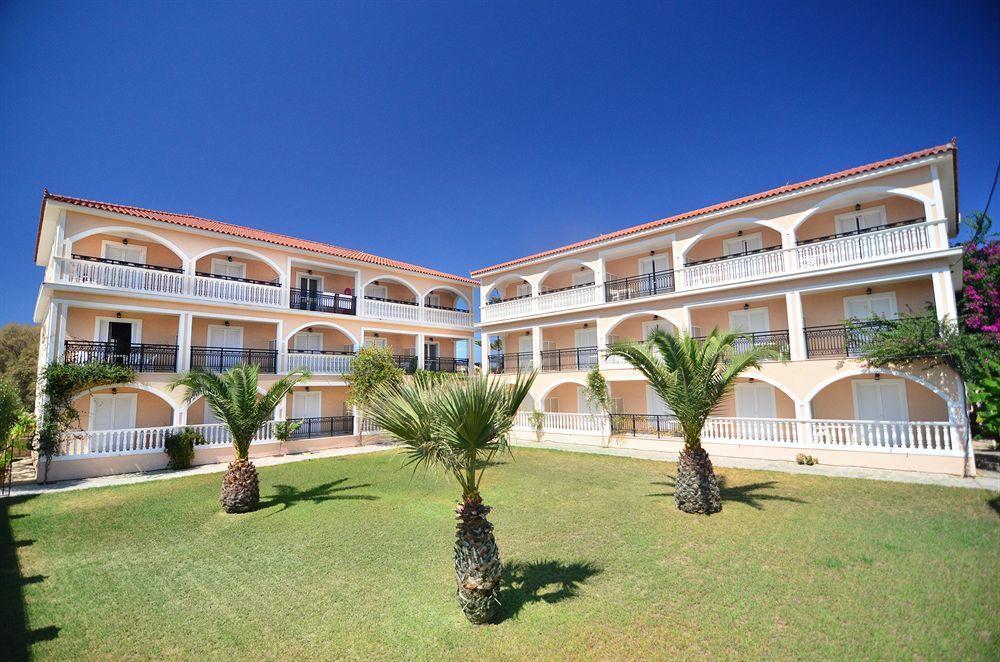 Athina Lejlighedshotel